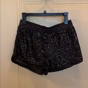 Do & Be sequin shorts 🖤